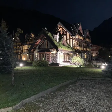 Chalet Luxury Aurora シャレー *